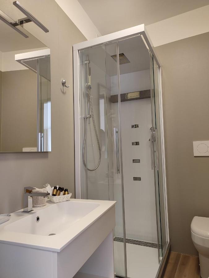 Hotel Cristallo Конеляно Екстериор снимка