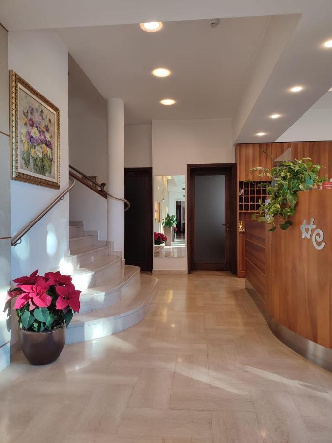 Hotel Cristallo Конеляно Екстериор снимка
