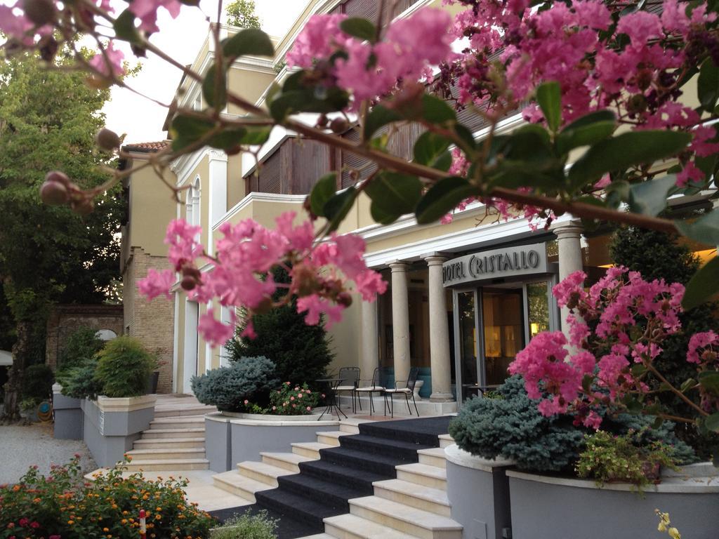 Hotel Cristallo Конеляно Екстериор снимка